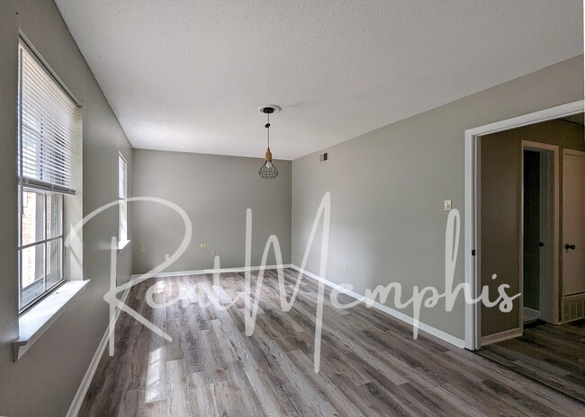 Building Photo - 5664 Hinton Pl