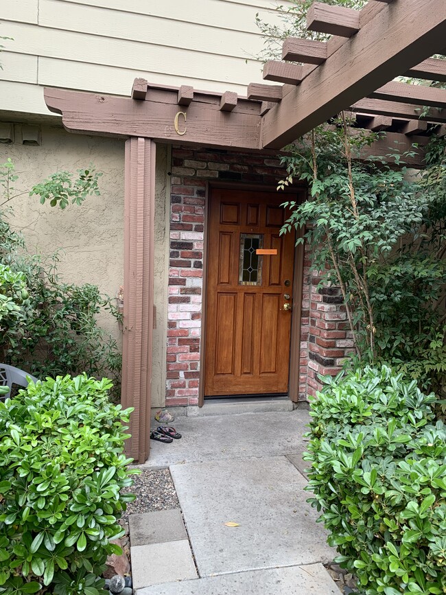 Building Photo - 3267 Dawnflower St
