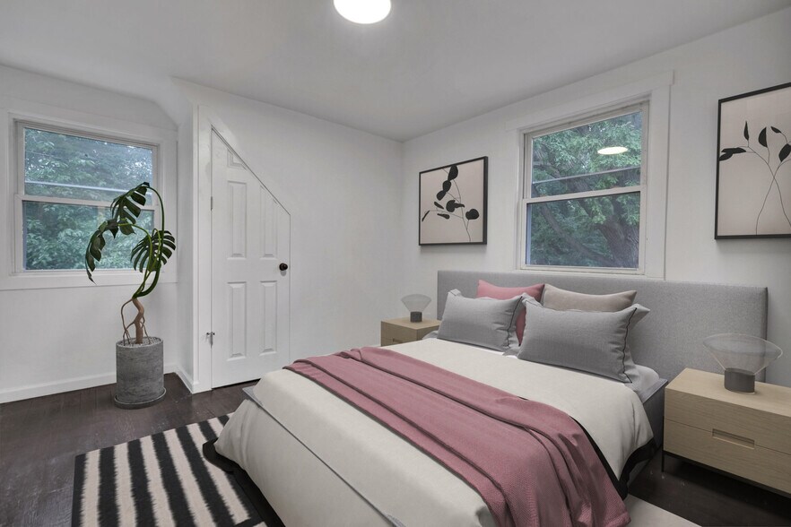 Building Photo - 1225 Regent St