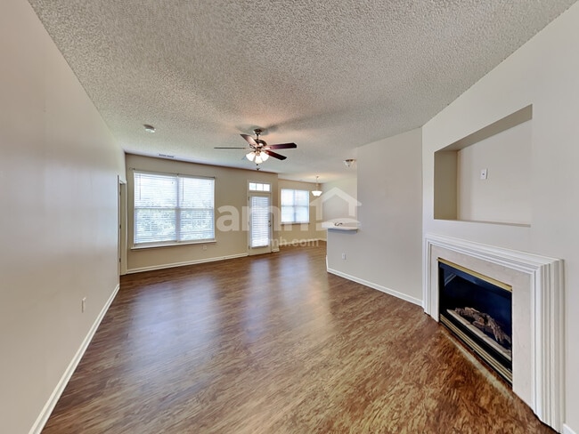 Building Photo - 6829 Ayrshire Glen Pl