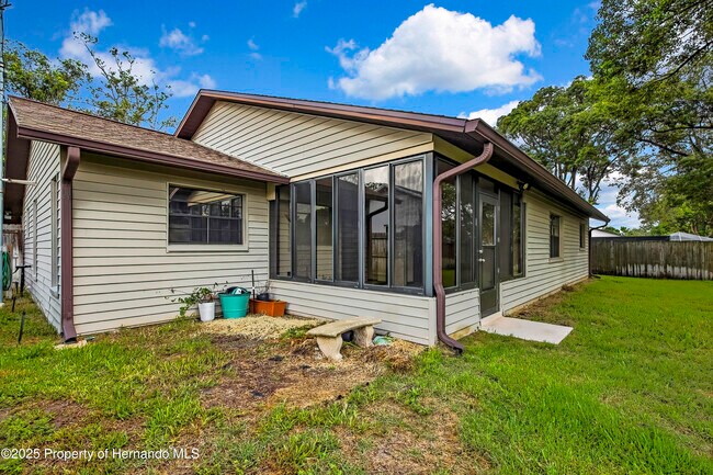 Building Photo - 3296 Dolin Ave