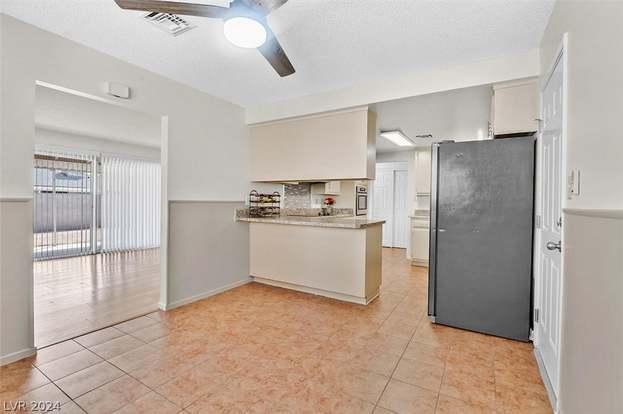 Building Photo - 102 Hollyhock Ln