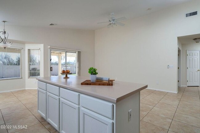 Building Photo - Sharp 3 Bedroom Northwest Home with Pool in Popular Cañada Hills