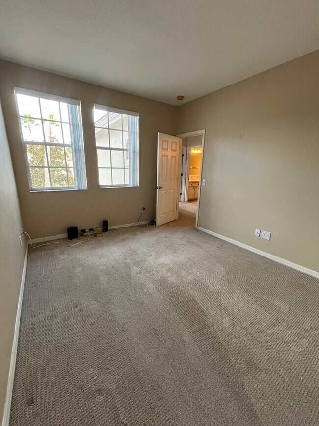 Building Photo - 14467 Mirabelle Vista Cir