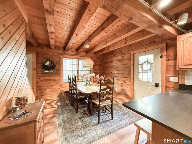 Building Photo - 37 Harris Rd