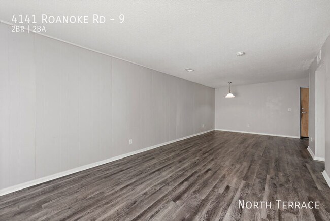 Building Photo - 4141 Roanoke Rd