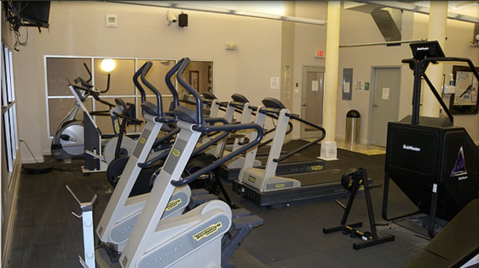 Complete Gym - 920 Poeyfarre St