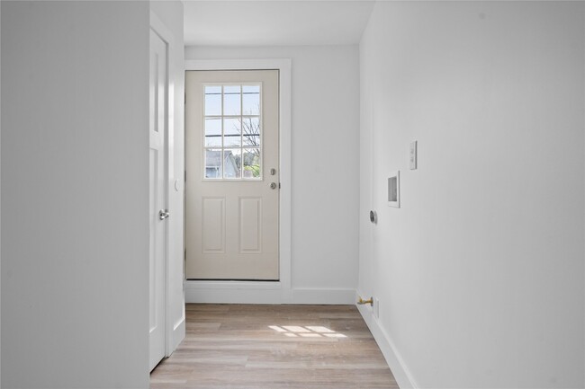 Building Photo - 416 Oak Hill Ave
