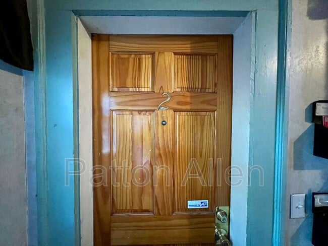 Building Photo - 105 Edwin Pl