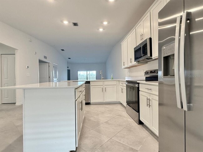 Building Photo - 14261 Heritage Landing Blvd