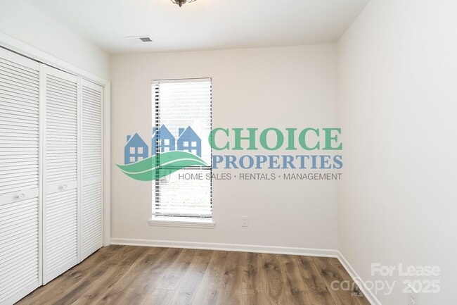 Building Photo - 10319 Osprey Dr