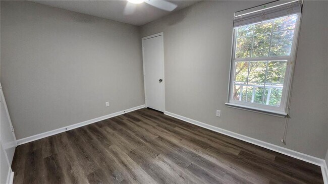 Building Photo - 7847 Sugarland Dr