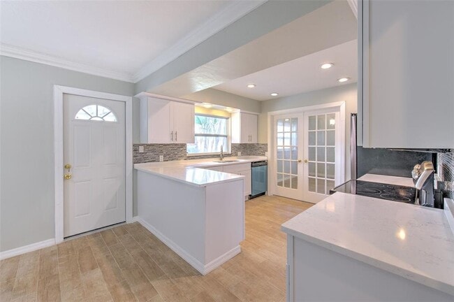 Building Photo - 4711 W San Rafael St