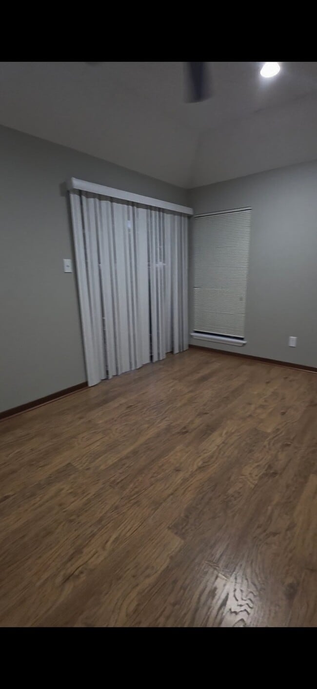 Building Photo - 300 Windermere Blvd