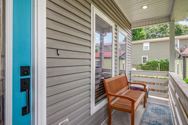 Building Photo - Modern Nations Home | 2 Bed, 2 Bath | 900 ...