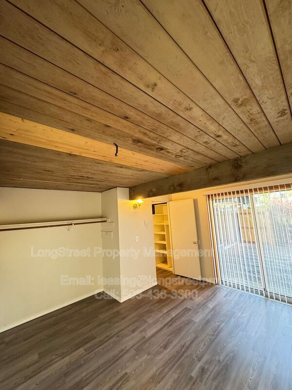 Building Photo - 831 NW 26th St