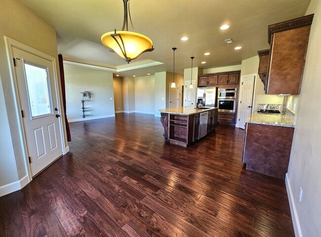 Building Photo - 2817 Tuscanna Dr