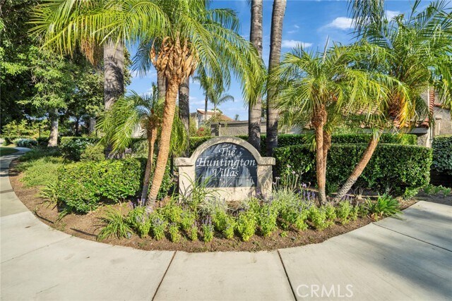 Primary Photo - 9764 Huntington Dr