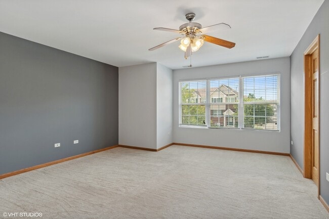 Building Photo - 217 S Alder Creek Dr
