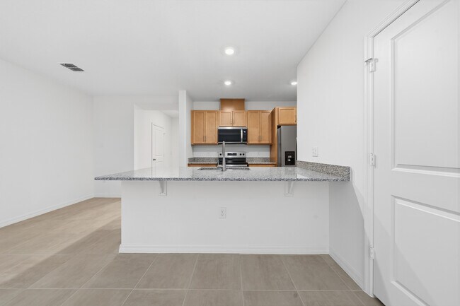 Building Photo - 2814 Raindrop Run St