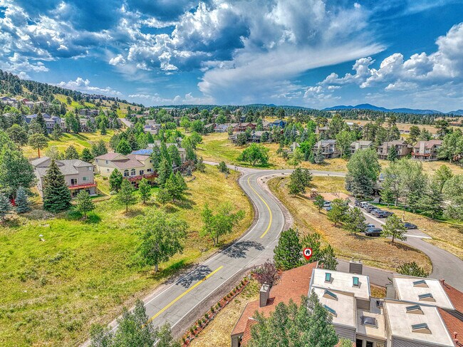 Building Photo - 23712 Pondview Pl