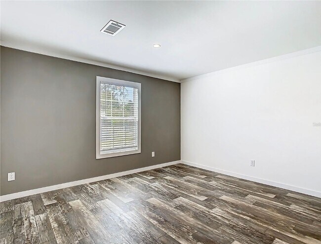 Building Photo - 55+ Brookridge 3/2 available now !
