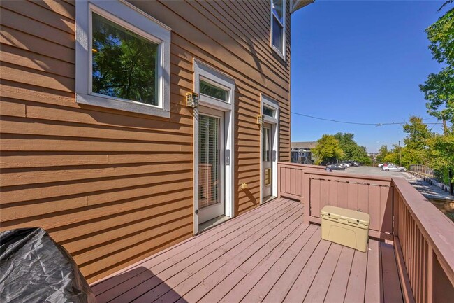 Building Photo - 2128 Sage Creek Loop