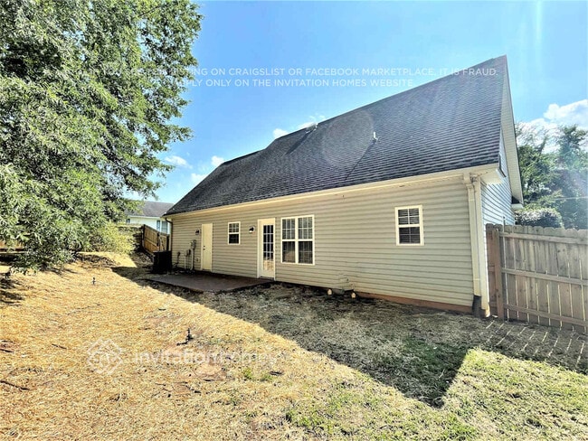 Building Photo - 1303 Oakshade Ave
