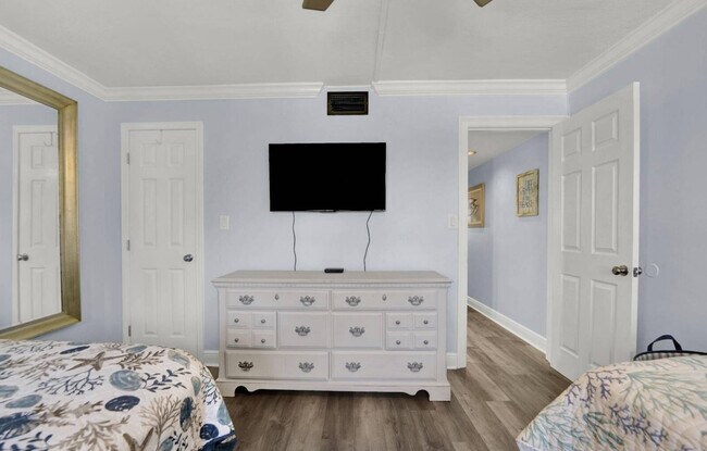 Building Photo - 23223 Front Beach Rd