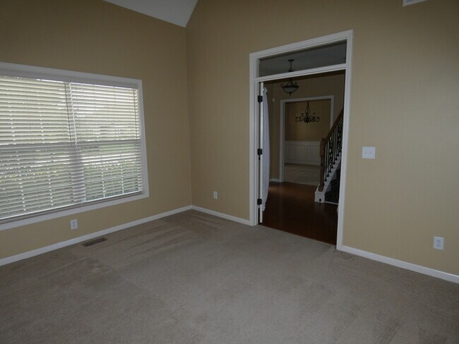 Building Photo - Beautifully Updated Home in Staley Area!
