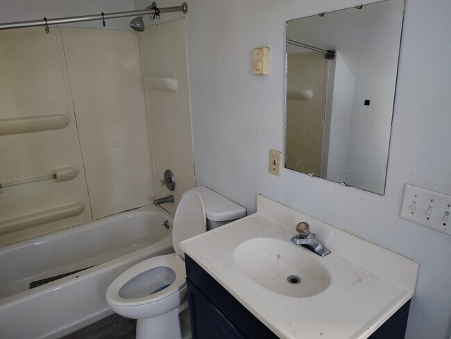 Building Photo - 1021 Liberty St