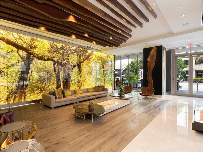 Building Photo - 1010 Brickell Ave