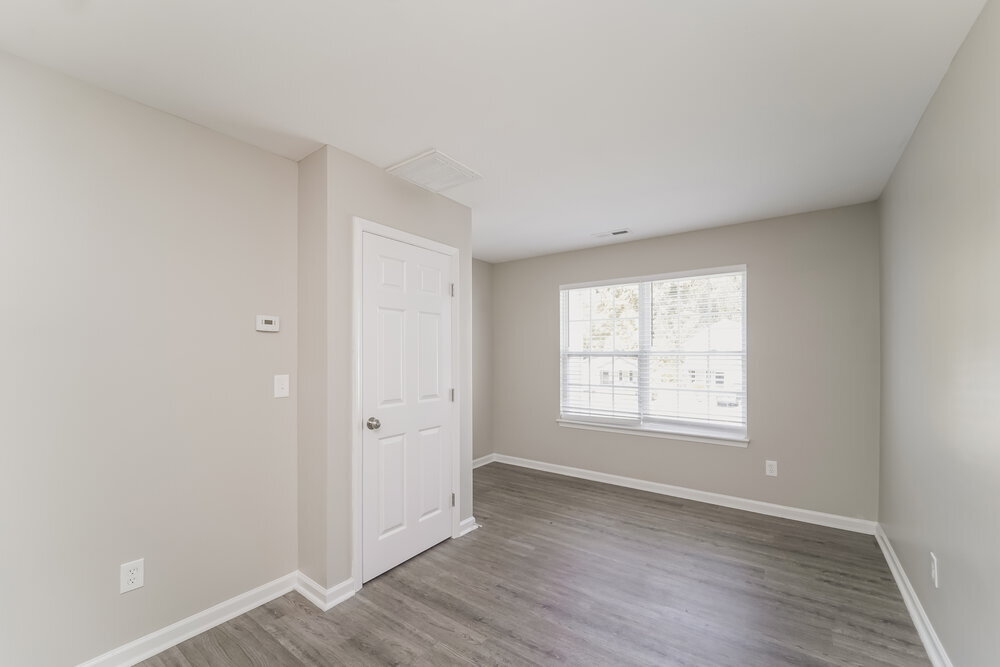 Building Photo - 1227 Pinehaven Ct