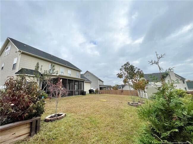 Building Photo - 82 Revolutionary Rd