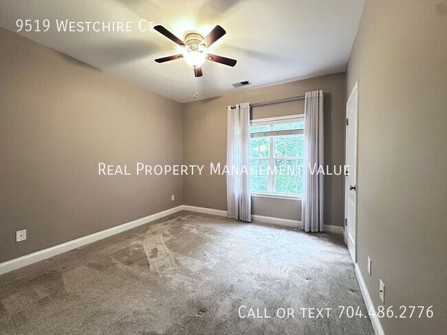 Building Photo - 9519 Westchire Ct