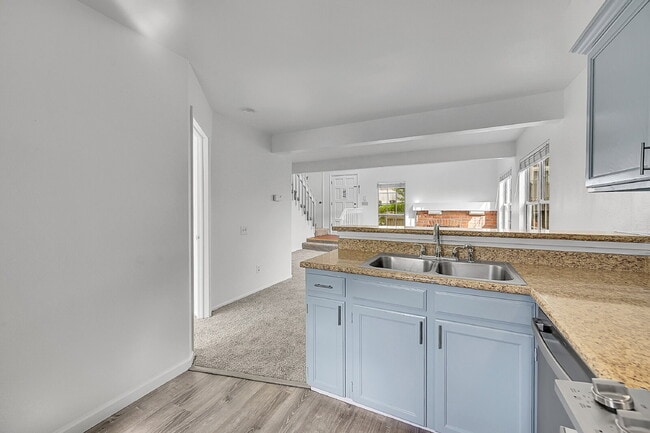 Building Photo - $2,150.00 - 2 Bedrooms, 2 Bathrooms, Townh...