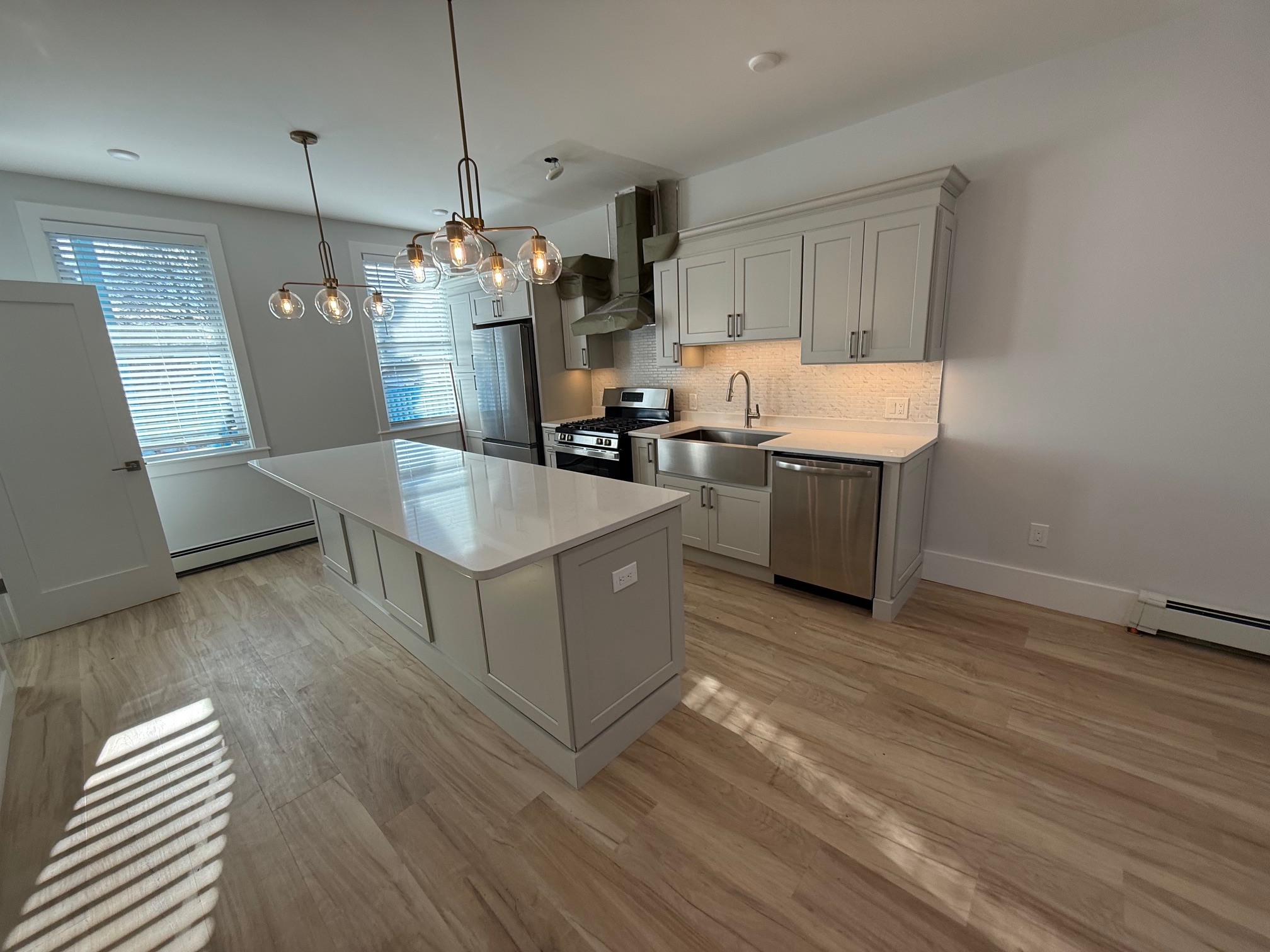 Building Photo - 53 W Eagle St