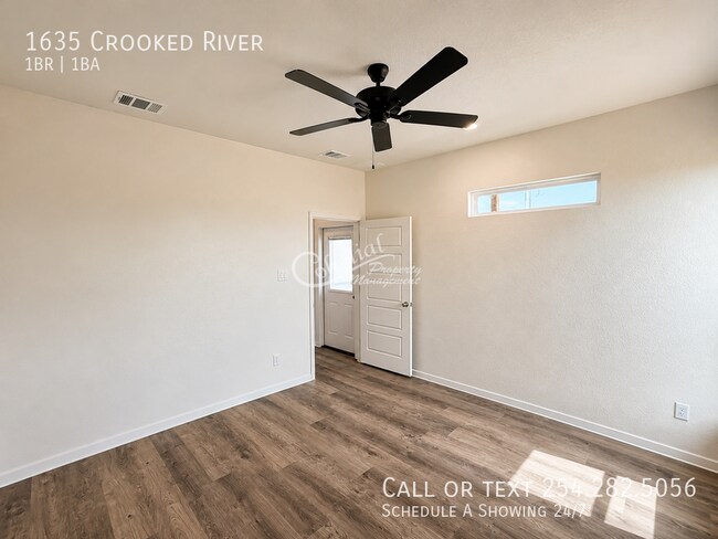 Building Photo - 1635 Crooked River