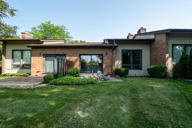 Building Photo - 12804 N Colony Dr