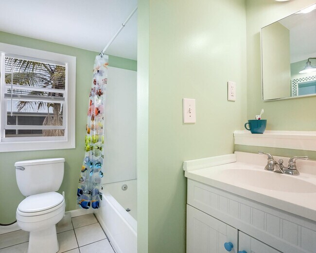 Building Photo - 1680 SW 84th Ave