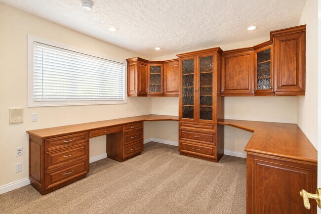 Building Photo - 23615 Welby Way
