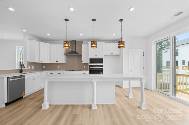 Building Photo - 5018 Layman Dr