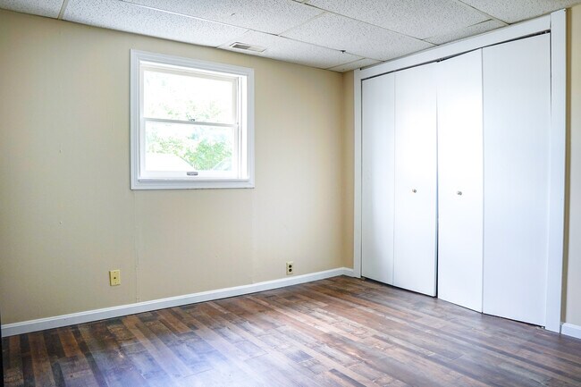 Building Photo - 435 N Water St