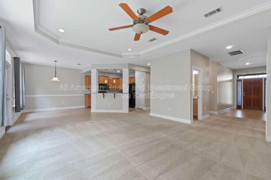 Building Photo - 130 Alicia Dr