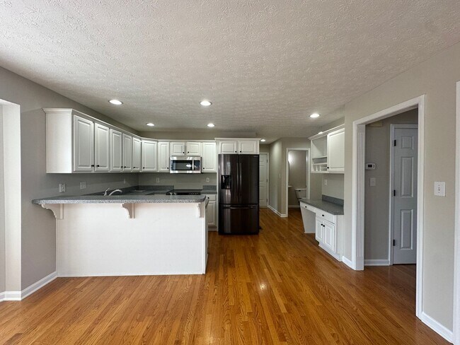 Building Photo - 4512 Dogwood Forest Pl