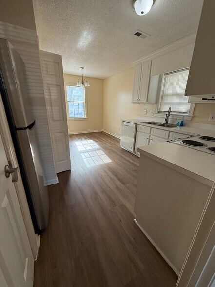 Building Photo - 3601 Jayne Ln NW