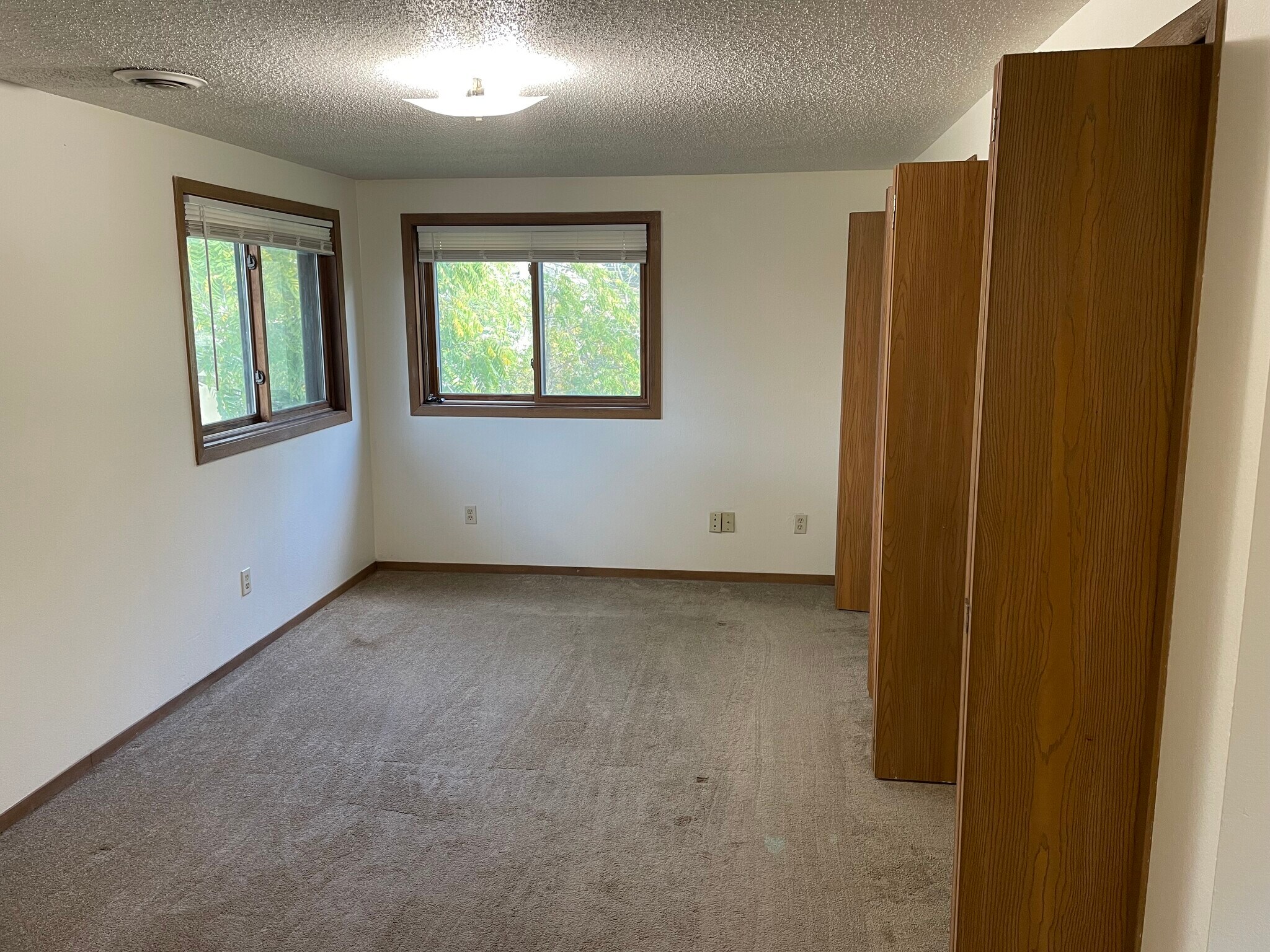 Building Photo - 522 Grand Ave