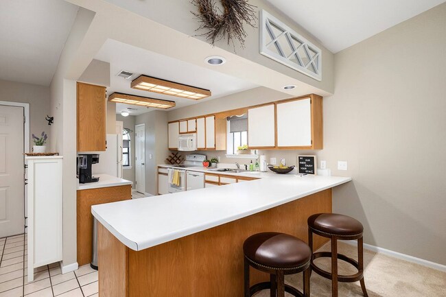 Building Photo - 350 S Wildwood Dr