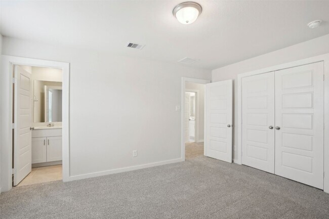 Building Photo - 1567 King Rnch Rd