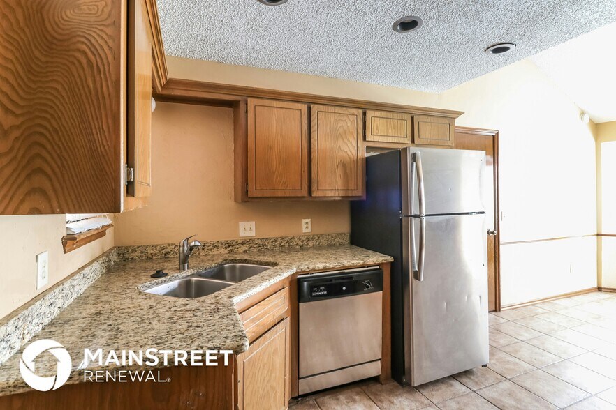 Building Photo - 7501 NW 115th St